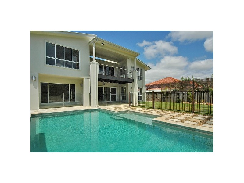 42 Lakeside Drive, Peregian Springs QLD 4573