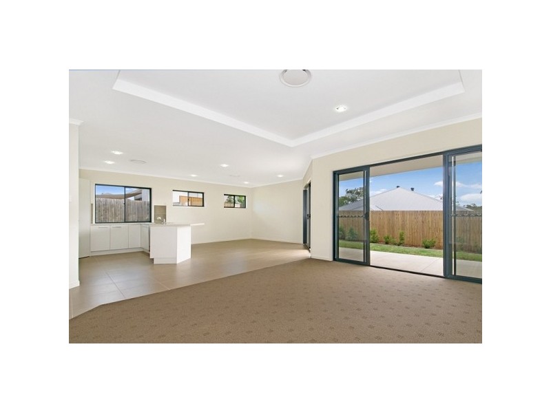 6 Adare Close, Peregian Springs QLD 4573