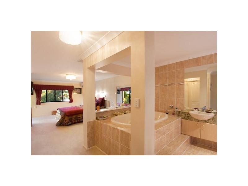 1 Fairway Parade, Peregian Springs QLD 4573