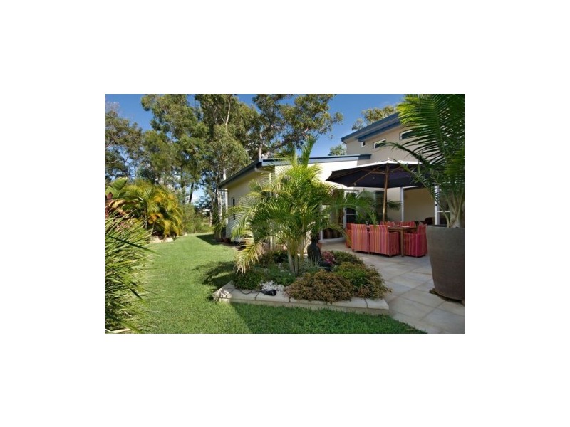 27 Lakeside Drive, Peregian Springs QLD 4573
