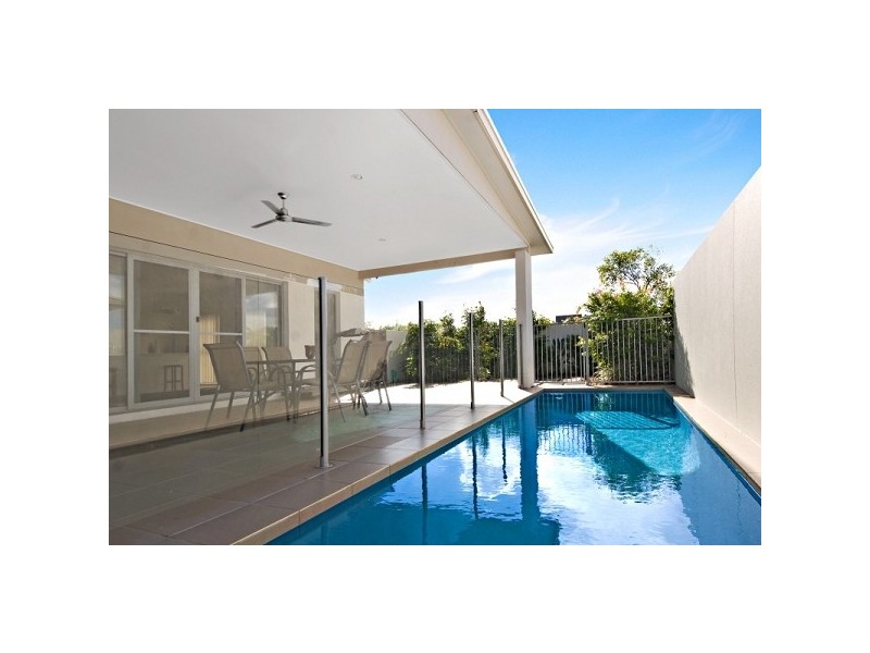 1 Dornoch Way, Peregian Springs QLD 4573