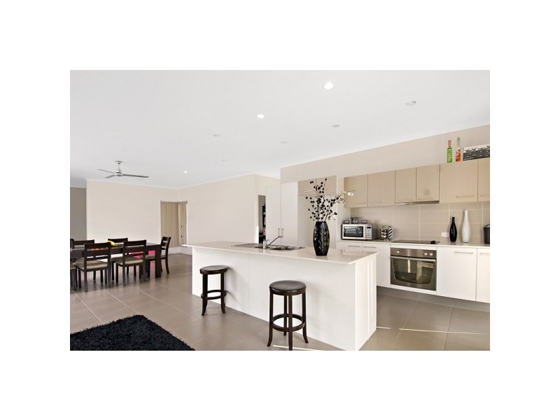 1 Dornoch Way, Peregian Springs QLD 4573