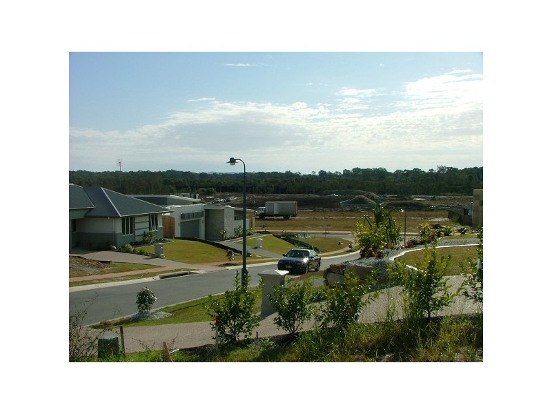 11 Maidstone Crescent, Peregian Springs QLD 4573
