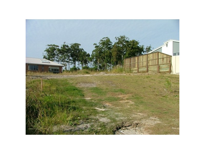 11 Maidstone Crescent, Peregian Springs QLD 4573