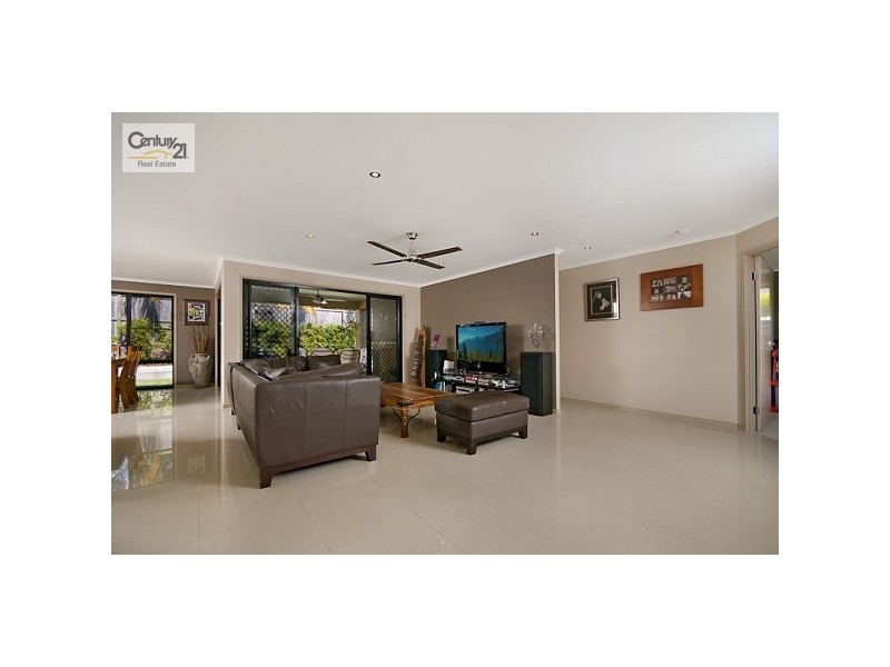 17 The Avenue, Peregian Springs QLD 4573