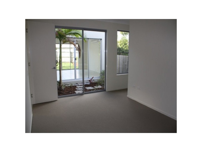 17 Dornoch Way, Peregian Springs QLD 4573