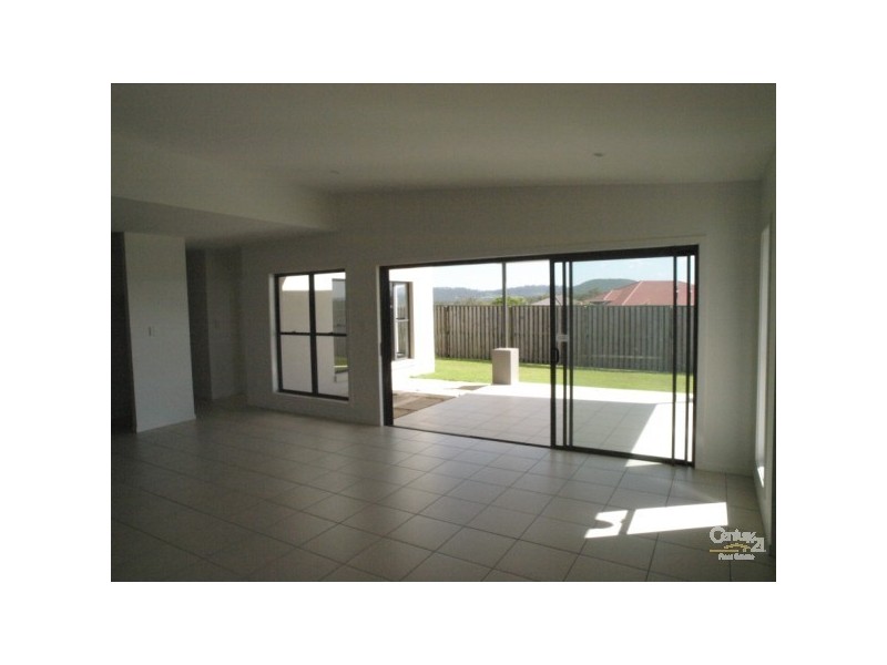 34 Montreal Crescent, Peregian Springs QLD 4573