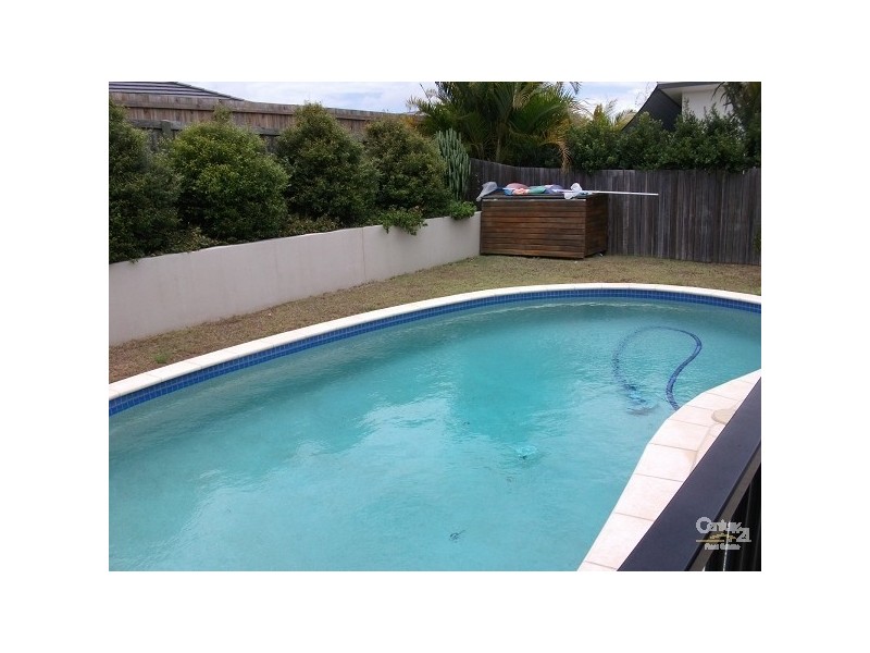 18 Maddens Crescent, Peregian Springs QLD 4573
