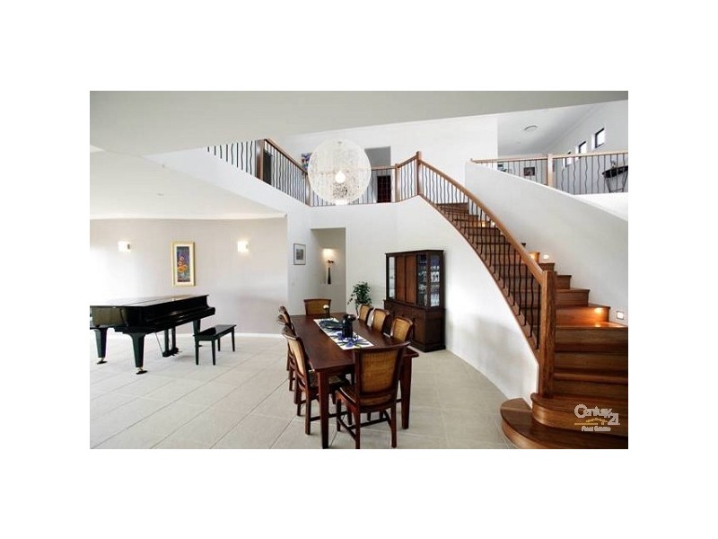 22 Greenside Court, Peregian Springs QLD 4573