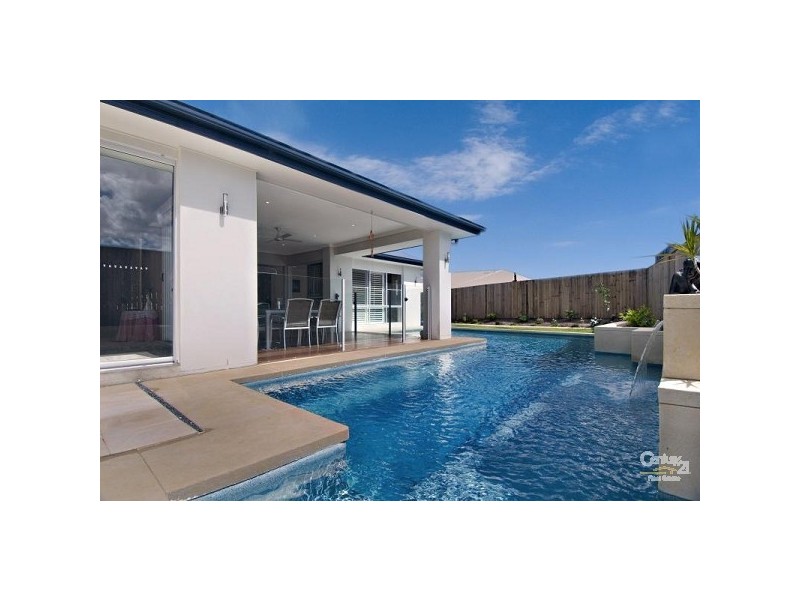 6 Shoal Court, Peregian Springs QLD 4573