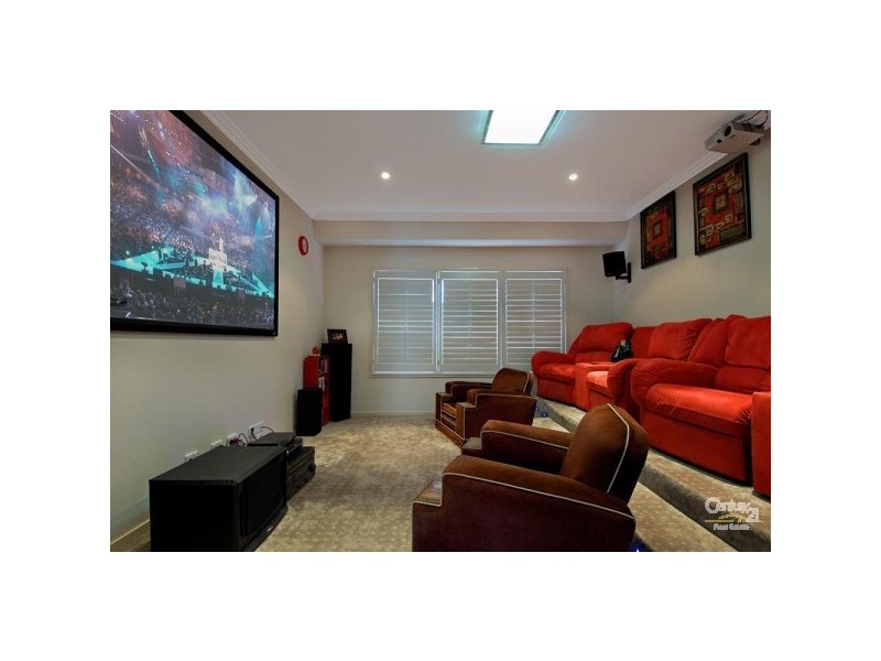 6 Shoal Court, Peregian Springs QLD 4573