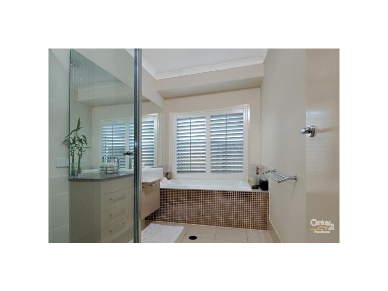 6 Shoal Court, Peregian Springs QLD 4573