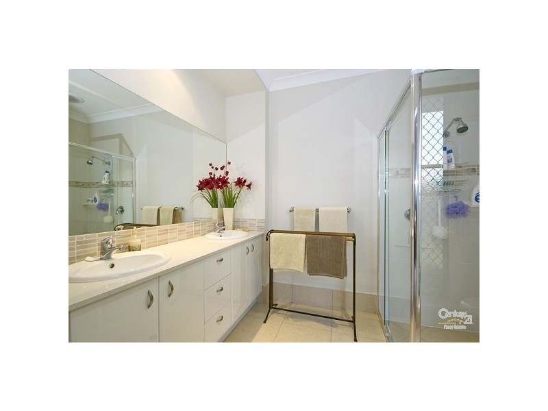 11 Maddens Crescent, Peregian Springs QLD 4573