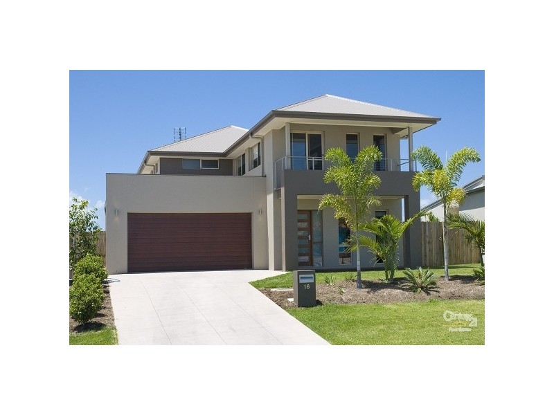 16 Doral Drive, Peregian Springs QLD 4573