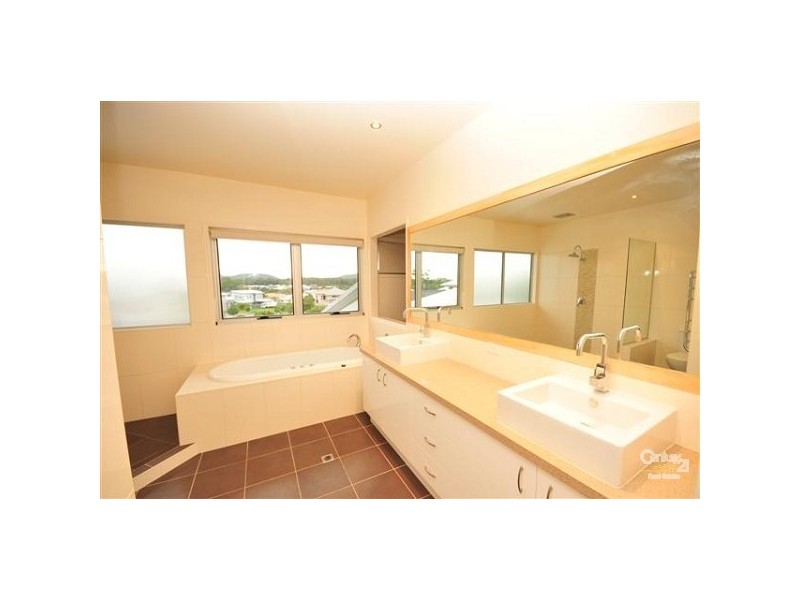 38 Ironhurst Place, Peregian Springs QLD 4573