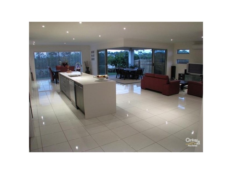 165 The Avenue, Peregian Springs QLD 4573