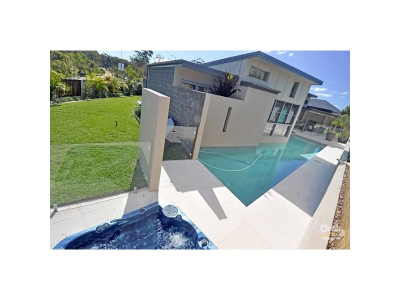 2 Glen Abby Avenue, Peregian Springs QLD 4573