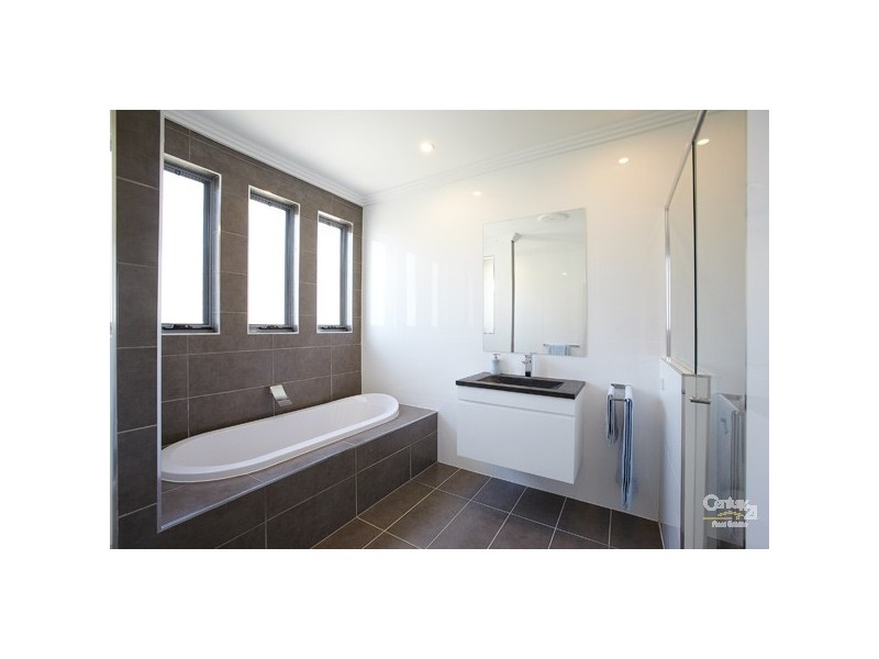 10 Tea Tree Grove, Peregian Springs QLD 4573