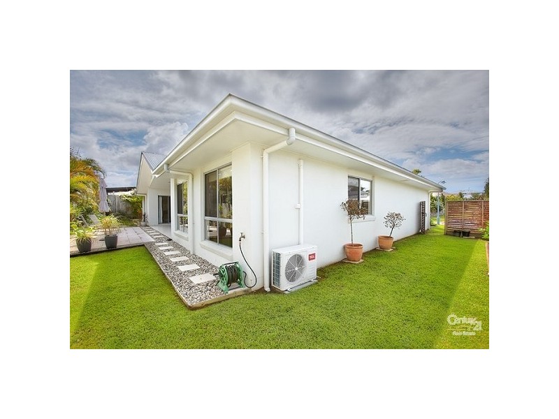 6 Rothbury Court, Peregian Springs QLD 4573