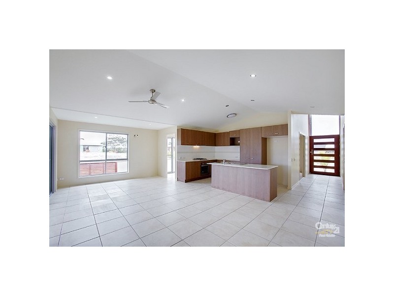 40 Selkirk Way, Peregian Springs QLD 4573