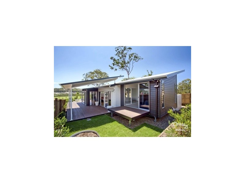 204 The Avenue, Peregian Springs QLD 4573