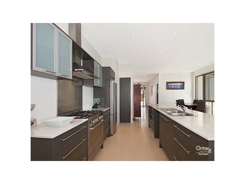 1 Selkirk Way, Peregian Springs QLD 4573