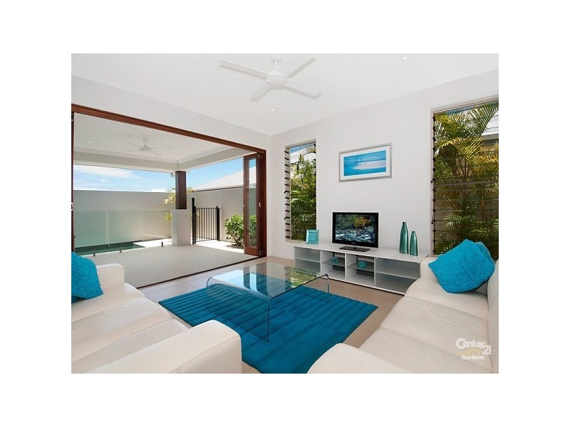 1 Selkirk Way, Peregian Springs QLD 4573