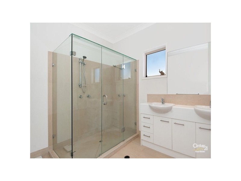 1 Selkirk Way, Peregian Springs QLD 4573