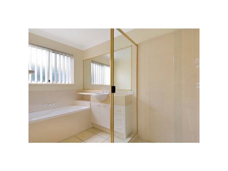 18 Longwood Drive, Peregian Springs QLD 4573
