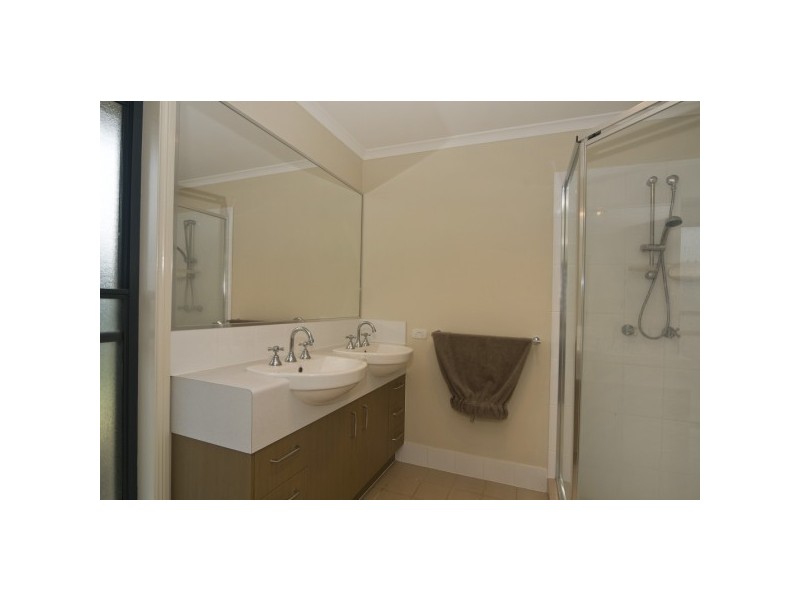 6 Parkwood Place, Peregian Springs QLD 4573