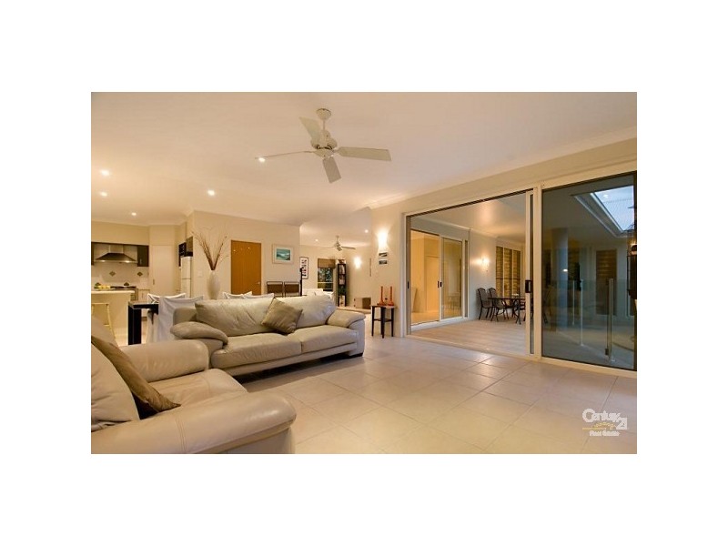 15 Longwood Drive, Peregian Springs QLD 4573