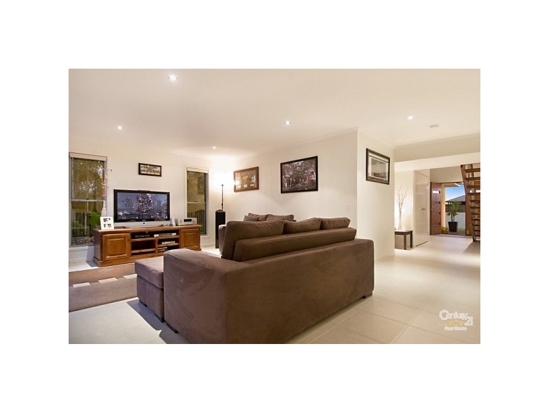 21 Longcove Place, Peregian Springs QLD 4573