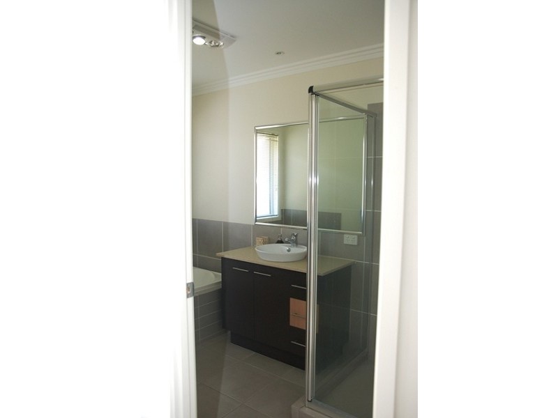 42 Sandhurst Crescent, Peregian Springs QLD 4573