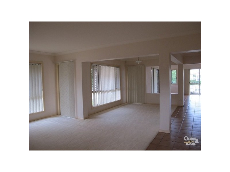 26 Massachusetts Court, Varsity Lakes QLD 4227