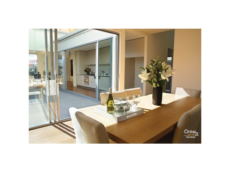 Varsity Lakes QLD 4227