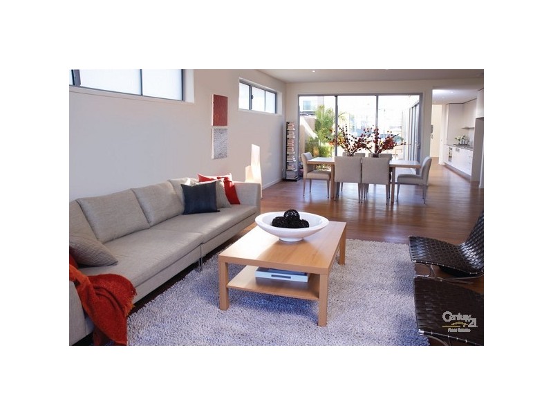 Varsity Lakes QLD 4227