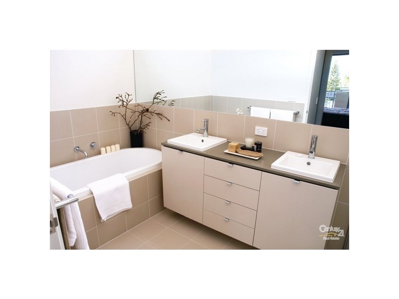 Varsity Lakes QLD 4227