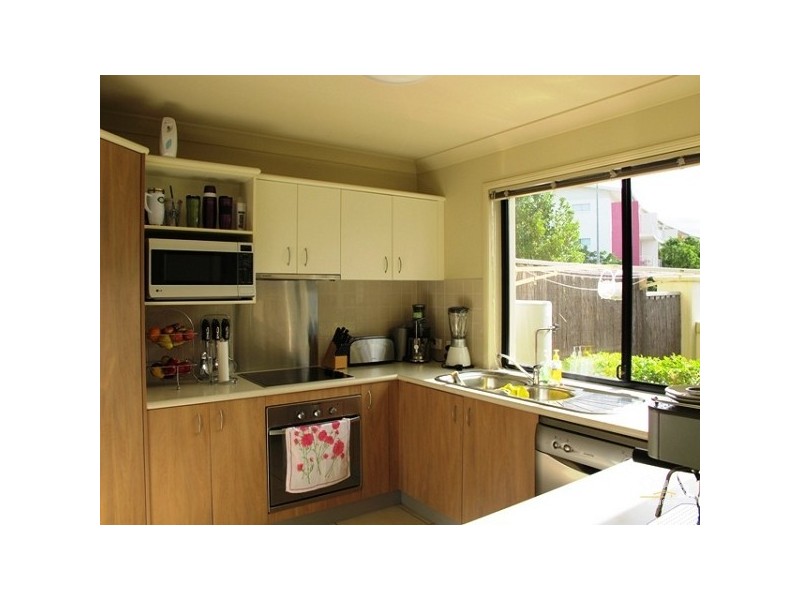 2/5 Assembly Drive, Varsity Lakes QLD 4227