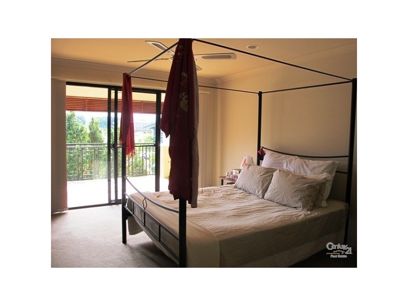 2/5 Assembly Drive, Varsity Lakes QLD 4227