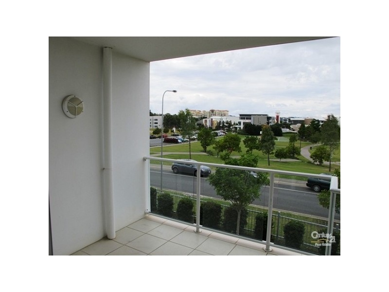 64/98 Central Park Apartments  University Drive, Varsity Lakes QLD 4227