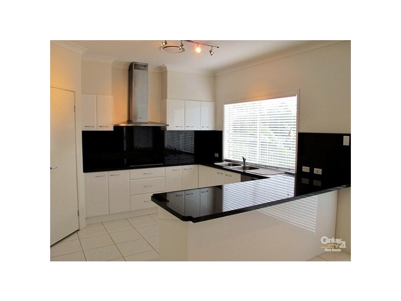 17 Valetta Court, Varsity Lakes QLD 4227