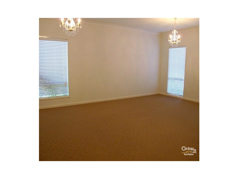 17 Valetta Court, Varsity Lakes QLD 4227