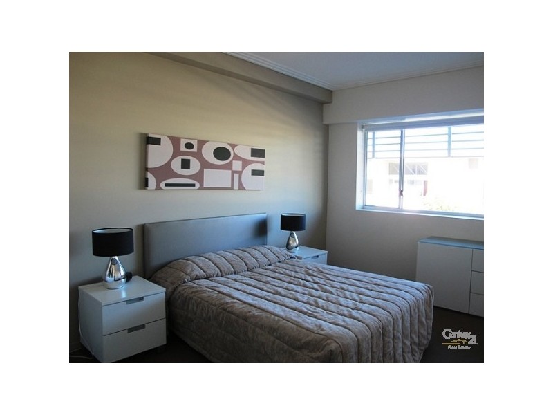 Varsity Lakes QLD 4227