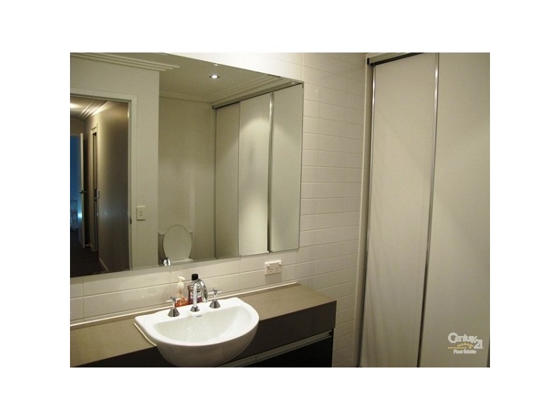 Varsity Lakes QLD 4227