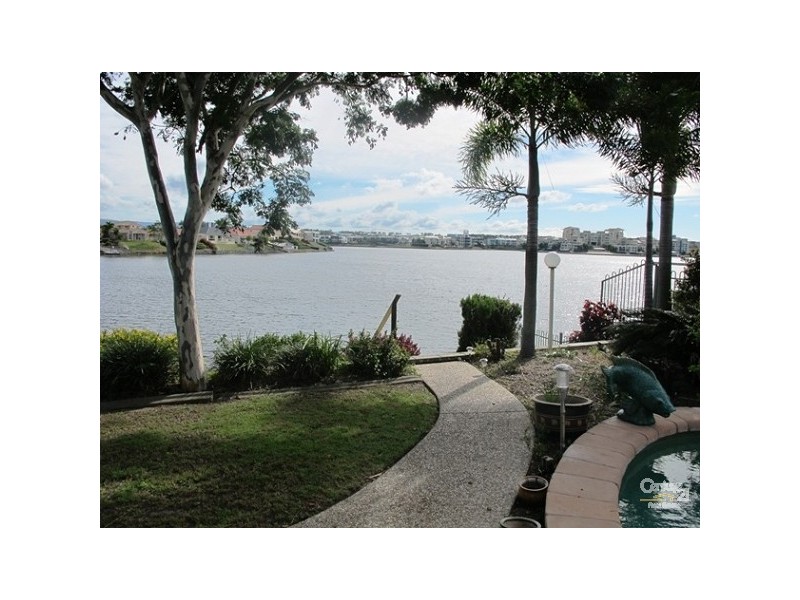 19 Notre Dame Court, Varsity Lakes QLD 4227