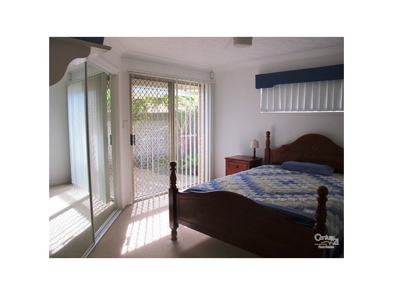 19 Notre Dame Court, Varsity Lakes QLD 4227