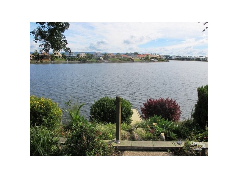 19 Notre Dame Court, Varsity Lakes QLD 4227