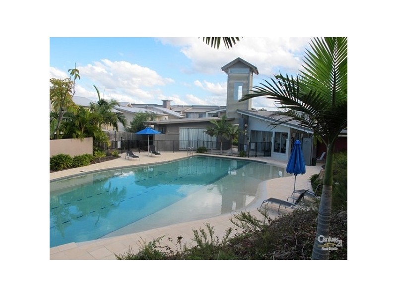 30/19 Carina Peak Drive, Varsity Lakes QLD 4227