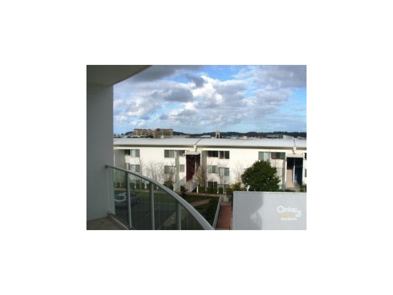 Varsity Lakes QLD 4227