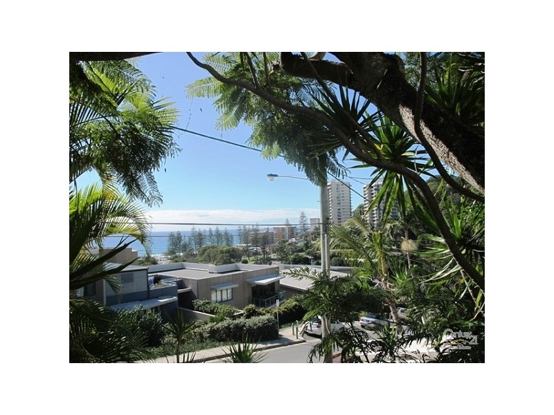 10 Brake Street, Burleigh Heads QLD 4220